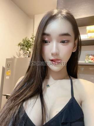 trans girl Kimjomi168 0437963 trans girl Kimjomi168 0437963
