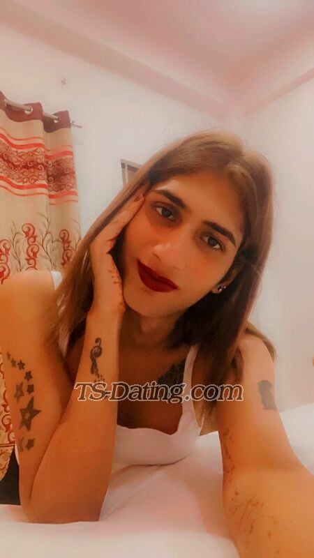 Koyinoor_Naaz Shemale Escort - Lucknow India - TS-DATING.COM @ 