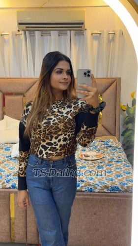 trans girl LUSTYveronica 1494383 trans girl LUSTYveronica 1494383