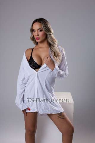 trans girl LanaRodrigue 1212139