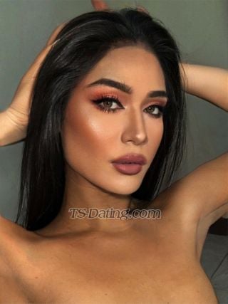 trans girl Lara07 5032794 trans girl Lara07 5032794
