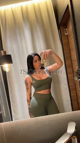 trans girl Laryssarosa 6146945