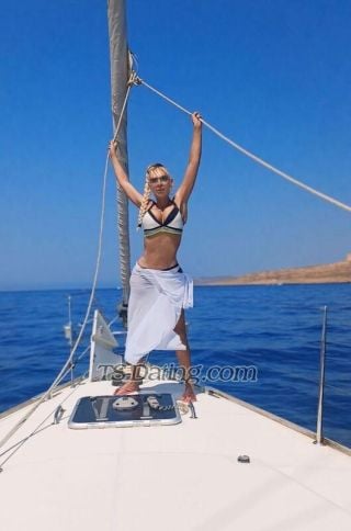 trans girl Latinacolombi 0777523 trans girl Latinacolombi 0777523