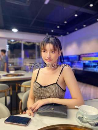 trans girl Laura69860 5269694 trans girl Laura69860 5269694
