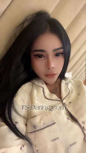 trans girl Leonalim 2755675