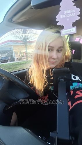 trans girl Lercy 2539931 trans girl Lercy 2539931