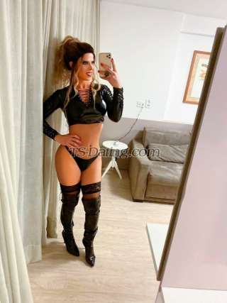 trans girl Leticiarange 3176373