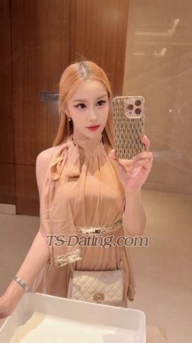 trans girl LillyBloosom 8558509