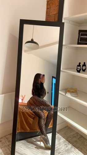 trans girl Lillyoflondon 9993982 trans girl Lillyoflondon 9993982