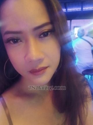 trans girl Lilyhouse 1940514