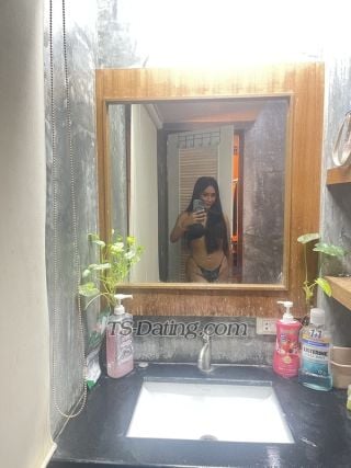 trans girl Linda69 2208012 trans girl Linda69 2208012