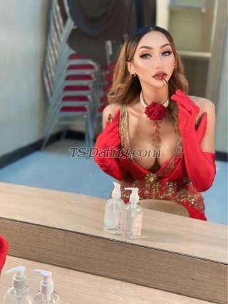 trans girl Lindaoppo 2296418