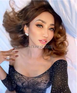 trans girl Lindaoppo 5845220