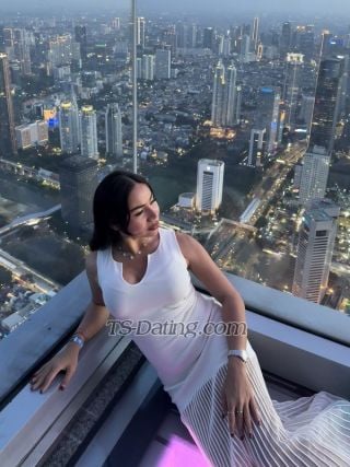 trans girl LolaTsBali 9200281 trans girl LolaTsBali 9200281