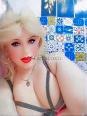 Loozaty Cairo Transex Sono una trans libanese che vive in Egitto da 12 anni. Spero che ti divertirai a incontrarci e ti prometto che non mi dimenticherai mai.