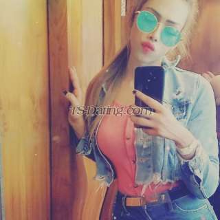 trans girl Lovey123 8437317