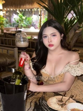 trans girl Luckylovely 7699178