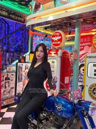 trans girl Luna19 4066204 trans girl Luna19 4066204