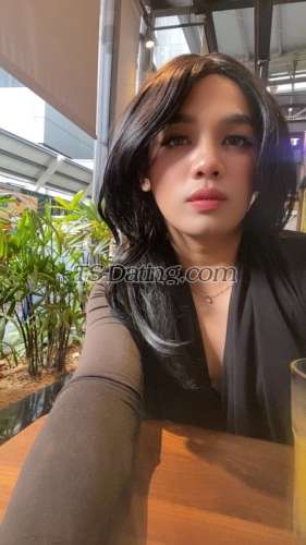 trans girl Lunaangelica 0338201