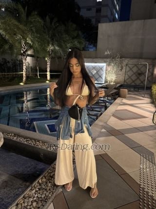 trans girl larareal 9834159