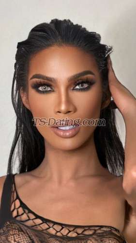 trans girl VALETINAHUGE 0330646 trans girl VALETINAHUGE 0330646