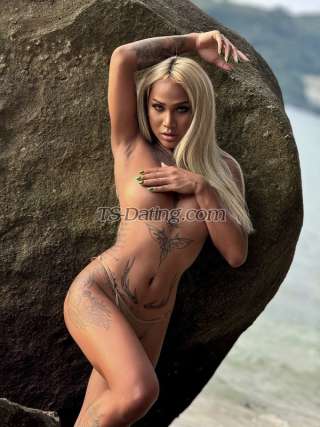 trans girl MadeleineX 9621796 trans girl MadeleineX 9621796