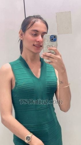 trans girl Mahitaneja 5195079