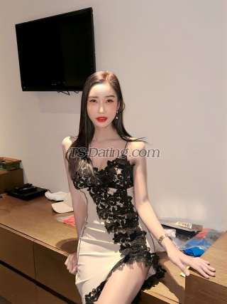 trans girl Maiming24 2705138 trans girl Maiming24 2705138