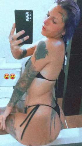 Female - Marie X - Italy