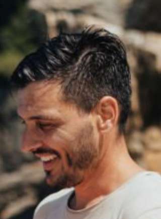 Male / MattHand / United Kingdom