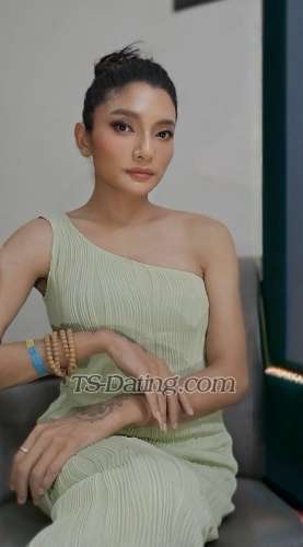 trans girl Maxinaxxx 1008605