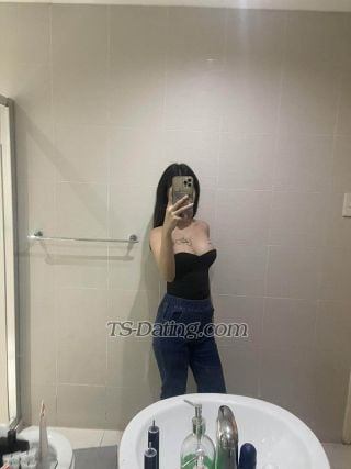trans girl MaxineAndres 9797691
