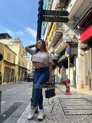 Shemale-MaxineIsYours-4742730 