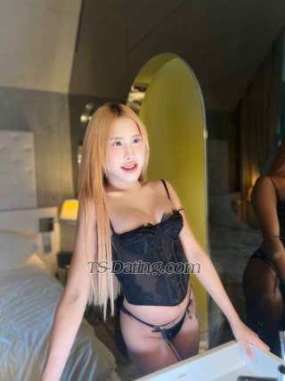 trans girl Mayrisma 2408091