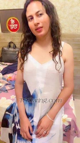 trans girl Meera21 7701000 trans girl Meera21 7701000