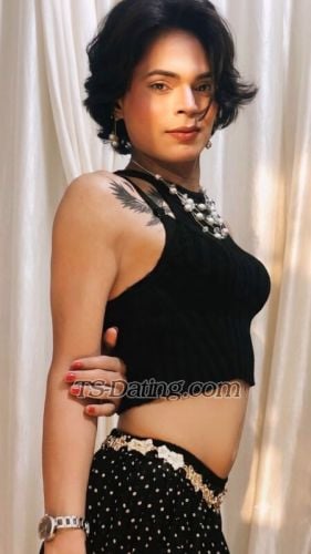transsexuelle escort / Meera roy / Indien