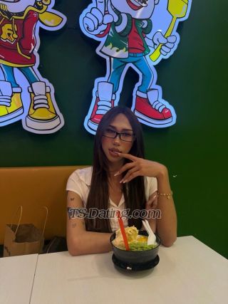 trans girl MeganBee 6846292