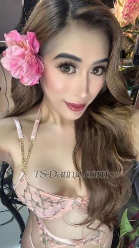 trans girl Megveliz 7603991