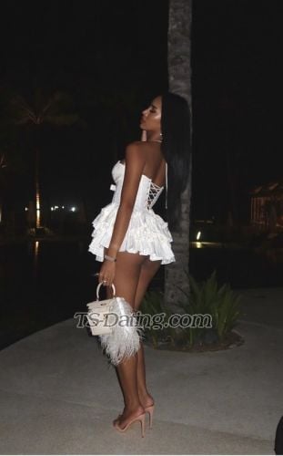 trans girl Mellan122 9163820 trans girl Mellan122 9163820