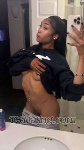 Larissa Shemale Escort - Fort Mcmurray Canada - TS-DATING.COM @ 
