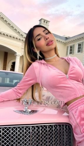 trans girl Miakhaliff 9747378