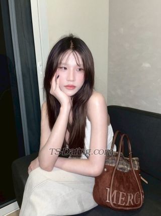 trans girl Miguelgracia 9838551