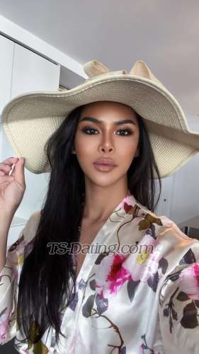 trans girl Milathaits 0028833