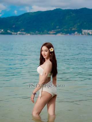 trans girl Mimiwise 2228494 trans girl Mimiwise 2228494