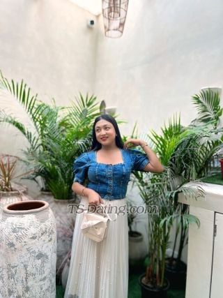 trans girl Mishti25 5591792 trans girl Mishti25 5591792