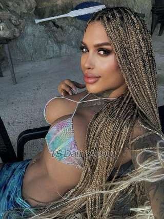 Miss Issa Shemale Escort - Cali Colombia - TS-DATING.COM @ ts-dating.com