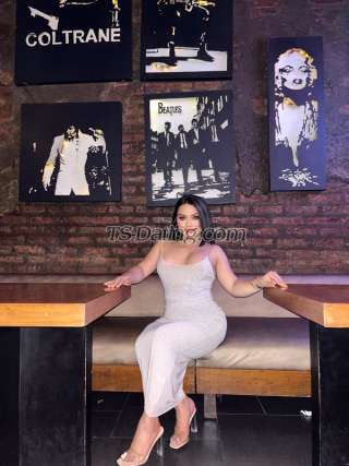 trans girl Mixylee 0887674 trans girl Mixylee 0887674