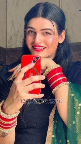 trans girl Mohini11215 7321579
