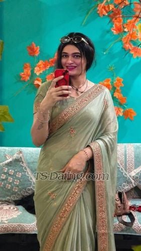 trans girl Mohini11215 7572329