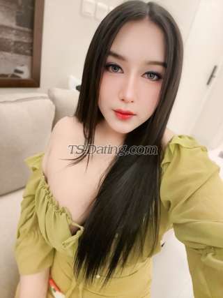 trans girl Molly1994 6734314